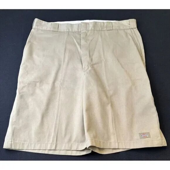 Dickies 42" TAN Men's Loose Fit Flat Front Work Shorts 13" 42283‎ ~ EXCELLENT - Picture 1 of 3